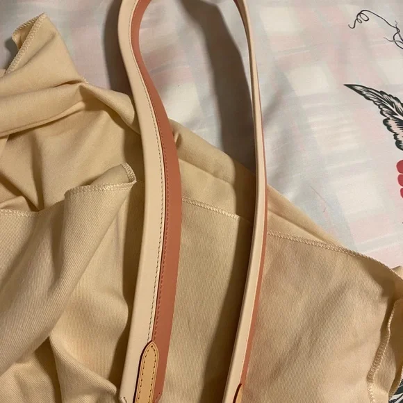 Louis Vuitton Cream and Tan Hobo Bag - Picture 8 of 11